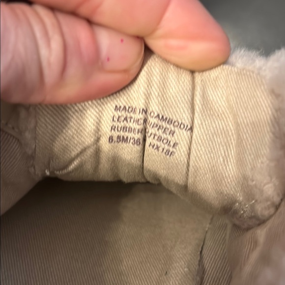 Michael Kors Poppy Lace-Up Sneakers 6.5 - Picture 8 of 8